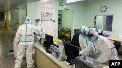 Hytaýda täze wirus sebäpli azyndan 25 adam öldi we oňa başga-da 830-dan gowrak adam ýolugdy.