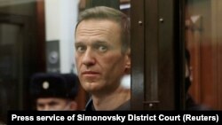 Підписи продовжують надходити, повідомляє видання The Insider