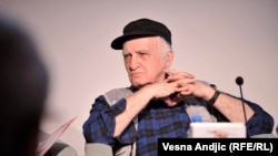 Ministarstvo smatra da je dovoljan jedan prevod knjige Filipa Davida (na fotografiji) na engleski