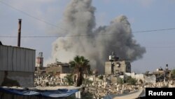 Sulme ajrore izraelite në Qytetin e Gazës më 22 gusht 2025. 