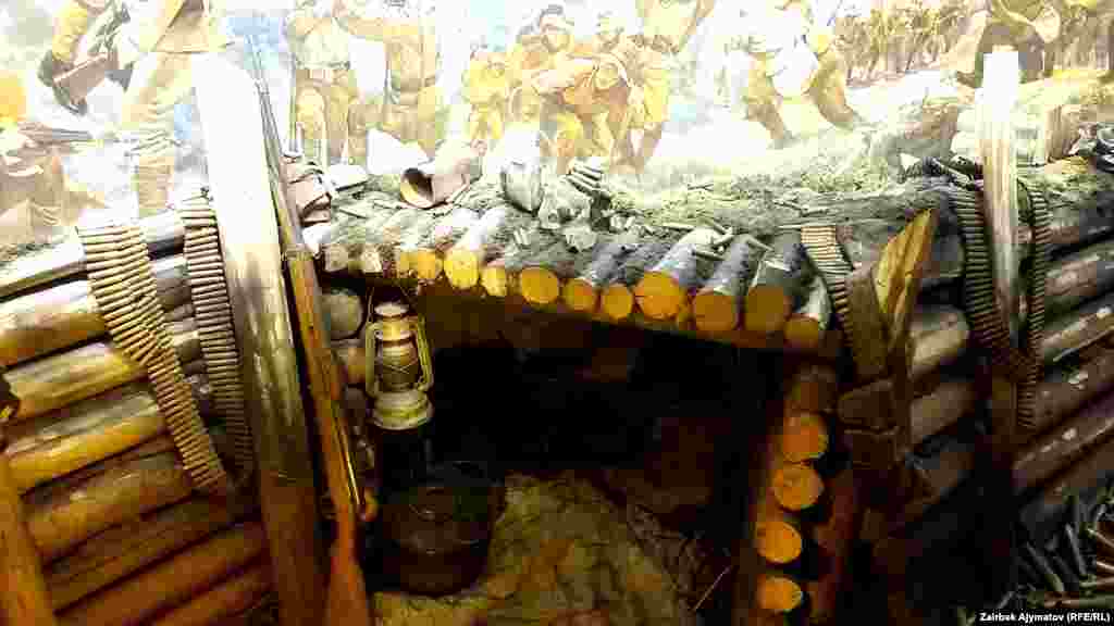 Комплексти куруу үчүн мыкты долбоорго чоң конкурс жарыяланып, ага 27 чет мамлекеттик, 20 түрк архитекторлору катышкан. Жеңүүчүлөр деп түрк архитекторлору Эмин Халид Онатон жана Ахмед Орхан Арда табылган.