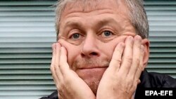 Roman Abramovič će, nakon 19 godina, prestati biti vlasnik londonskog kluba.