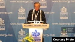 Ларри Кинг Казакстанда. 2011.