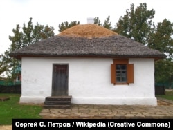 Будинок, в якому сім'я письменника Михайла Шолохова жила в станиці Каргинській Боківського району Ростовської області