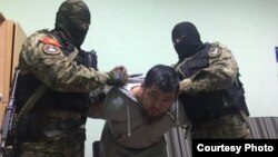Момент задержания Чынгыза Жумагулова. Апрель 2019 года.