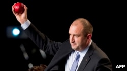 Rumen Radev, novi predsjednik Bugarske, nakon objave rezultata u nedjelju veče 13. novembra 2016. 