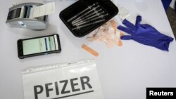 Головний експерт з інфекційних захворювань Ентоні Фаучі сказав, що вакцини для дітей віком від 5 до 11 років, ймовірно, будуть доступні в першій половині листопада