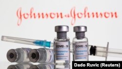 Odluka je donesena poslije sličnih slučajeva tromboze koja se pojavila poslije upotrebe AstraZeneca vakcine