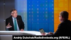 Роман Ващук у студії Радіо Свобода