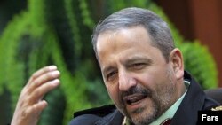 آقای احمدی مقدم در عين حال انتقادات تندی را به قوه قضائيه وارد کرد و از جمله گفت: «برخورد دستگاه قضايی با جرايم قاطعانه نيست.»