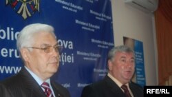 Leonid Bujor și S. Pirojkov, ambasadorul Ucrainei la Chișinău