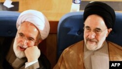 محمد خاتمی رئیس جمهوری سابق ایران و مهدی کروبی؛ دو نامزد اصلی اصلاح‌طلبان برای انتخابات خرداد ۸۸