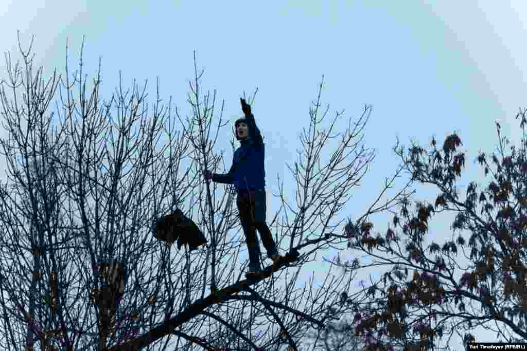 На мітингу за чесні вибори на Болотній площі у Москві