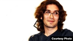 Imprisoned Iranian activist Arash Sadeghi (file photo)
