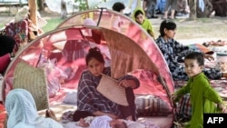 د اسلام اباد په یوه پارک کې جرمني ته د تګ په تمه افغانان، ارشیف 