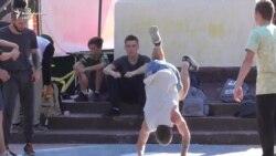 Дэнс-баттл у Котовского