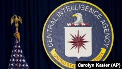 Це перша телефонна розмова між головами СЗР та ЦРУ з моменту вступу Дональда Трампа на посаду президента США у січні 2025 року.