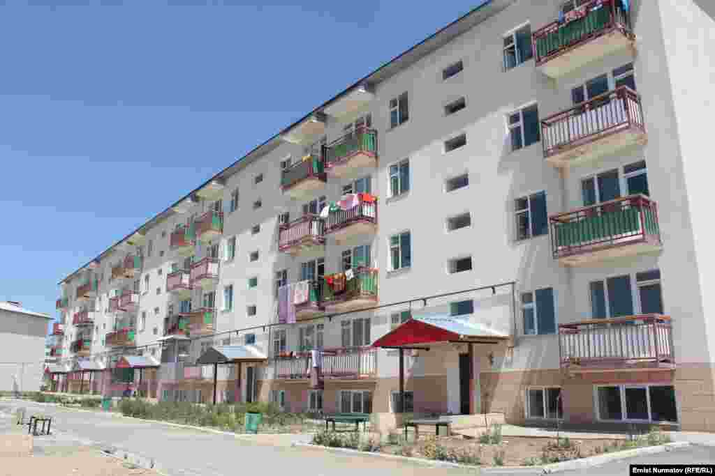 Ош. Жители новых домов жалуются на качество жилья