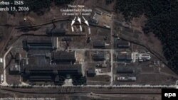 Сателитска снимка на севернокорејскиот нуклеарен центар Јонгбион 