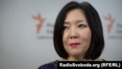 Колегія суддів заслухала аргументи представників Жанари Ахметової та її саму й оголосила перерву до 28 січня для того, щоб ознайомитись із поясненнями ДМС, долученими до матеріалів справи