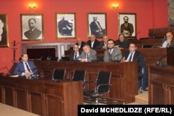 მეტალურგიული ქარხნის ხელმძღვანელები პარლამენტის დარგობრივი ეკონომიკისა და ეკონომიკური პოლიტიკის სხდომაზე