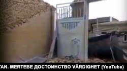 Разрушения в результате урагана в Туркменабаде, 27 апреля 2020. 