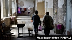 Если парламент поддержит законопроект, будет упрощена и процедура подтверждения статуса беженца, а точнее – отменена в принципе