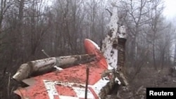 Смоленск облысында апатқа ұшыраған Польша үкіметі ұшағының қирандысы, 10 сәуір 2010 жыл.