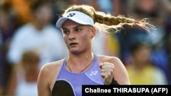 Даяна Ястремська виграла свій третій титул у віці 19 років і 10 днів, що є абсолютним рекордом для України