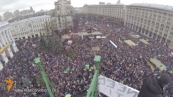 Хроніка Євромайдану: від кривавих штурмів до мільйонних мітингів