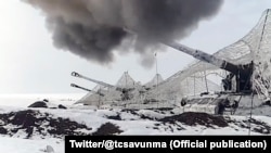 Éleslövészet a közös azeri–török hadgyakorlaton Törökországban, 2021. február 1-én