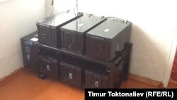 Шаймандын алты аккумулятору күн сайын 50 пайызга чейин станциядан келген светти үнөмдөйт, ал жок кезде эки күн электркубат менен автономдук режимде толук камсыздоого кудурети жетет.