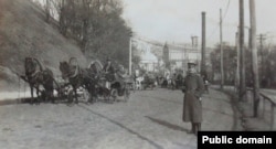 Німецький військовий на Олександрівському (тепер – Володимирський) уз-возі. Весна 1918 року