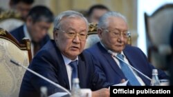 Абдыганы Эркебаев на встрече с президентом, 20 ноября 2018 года.