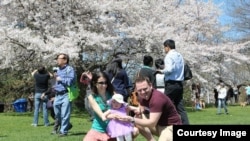 Содиқов бо ҳамсар ва фарзандаш