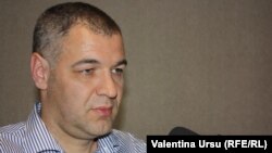 Istoricul Octavian Țîcu în biroul Europei Libere