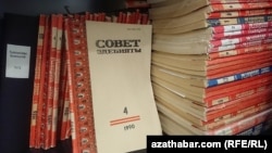 Durmuş hakykatyny ýoýup görkezmekde ulanylan türkmen-sowet neşirleri