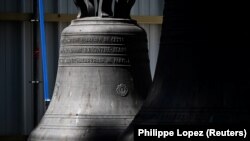 Clopotele de la Notre Dame de Paris