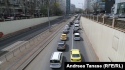 Comportamentul agresiv în trafic va putea fi reclamat online. 