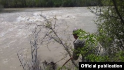 Чаткал дарыясы. Куткаруучу. 