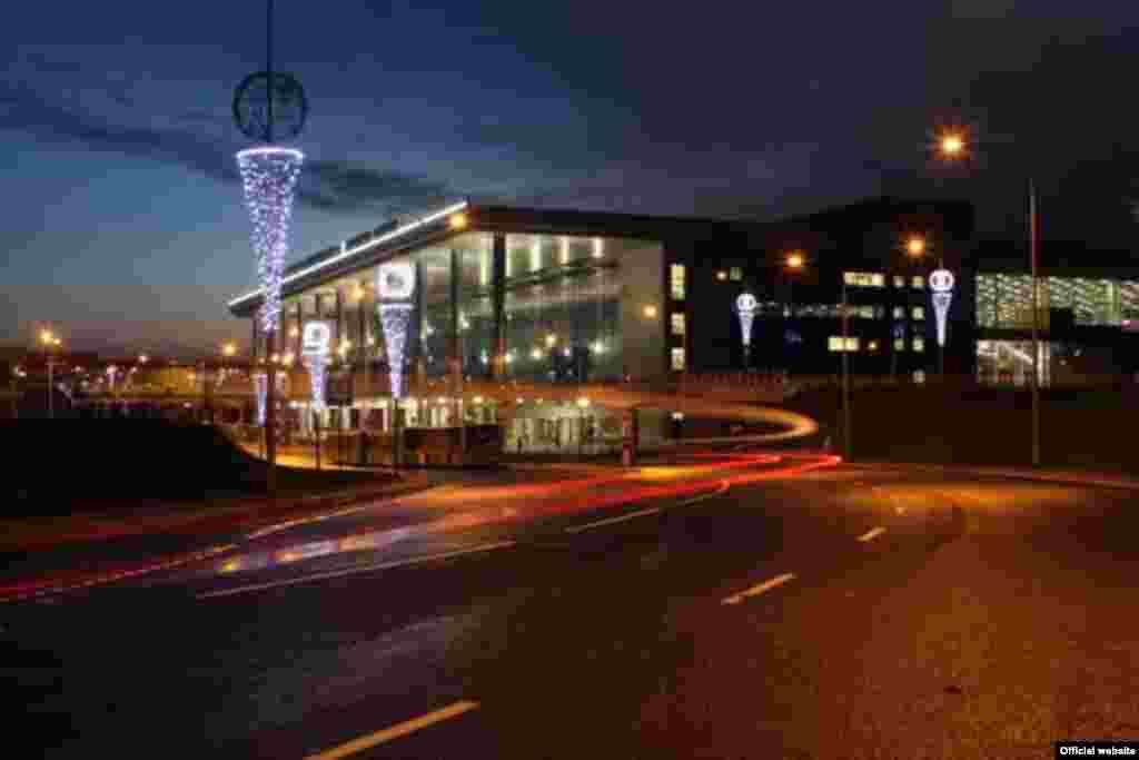 &laquo;Вогні нічного аеропорту&raquo;&nbsp;(офіційний сайт аеропорту Донецька)