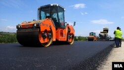 Punime në një autostradë në Maqedoninë e Veriut, fotografi nga arkivi. 