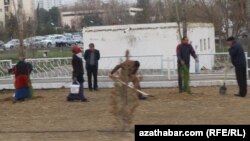 Озеленительная акция в Ашхабаде (иллюстративное фото)