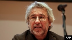 Джан Дюндар