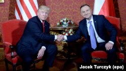 Президент Польщі Анджей Дуда і президент США Дональд Трамп під час зустрічі у Варшаві, 6 липня 2017 року