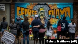 Mural posvećen Georgeu Floydu u Minneapolisu