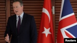 دیوید کامرون در ادامه سفر منطقه‌ای خود به ترکیه سفر کرد