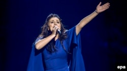 Джамала під виступу у другому півфіналі «Євробачення-2016». Стокгольм, 12 травня 2016 року 