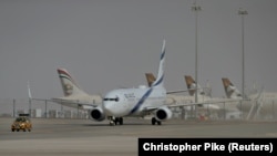 31-августта Абу-Дабиге учуп келген Израил учагы. 