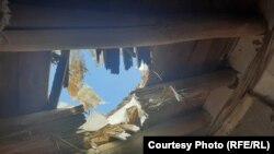 Kuća u avganistanskoj provinciji Logar na koju je pala granata, 3.maj. 2021